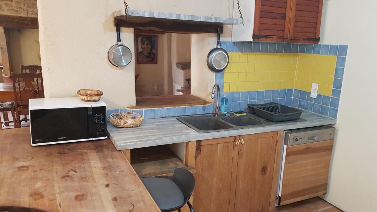 maison isolée dans les vignes et les bois Valady Exterior foto